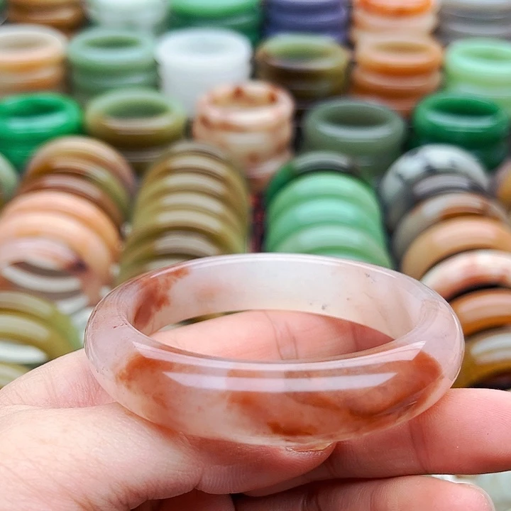 未镶嵌手镯（圆镯）石英质玉