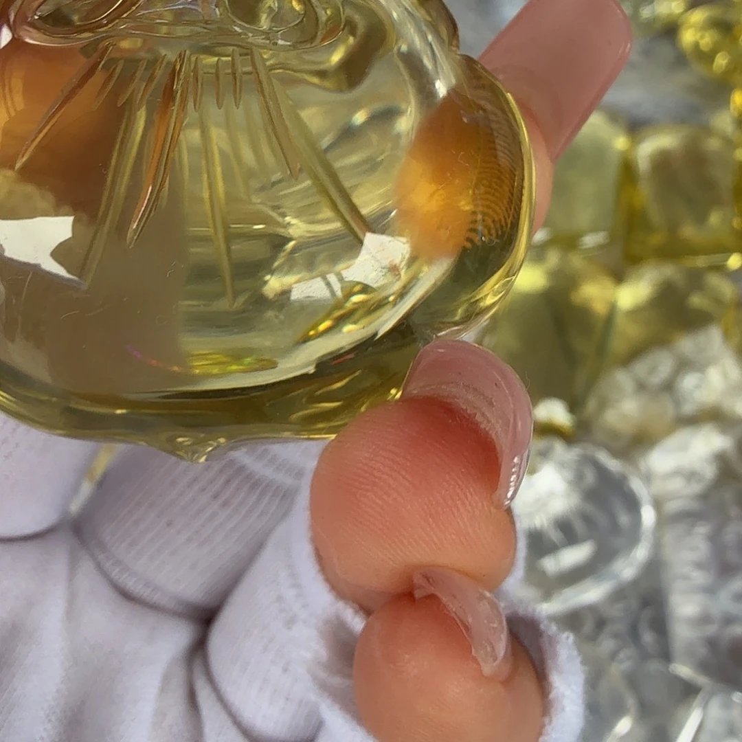 岁***.车挂未镶嵌水晶水晶