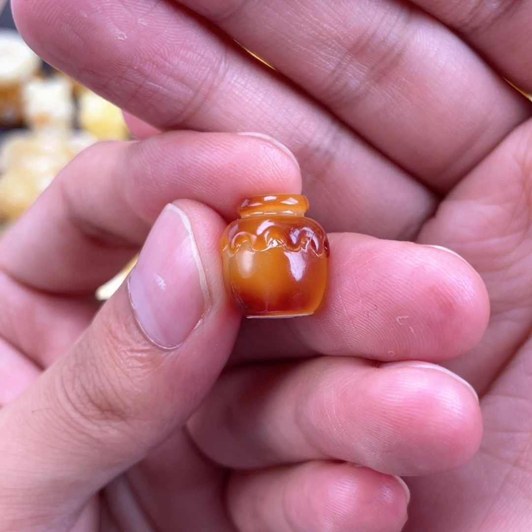 琥珀未镶嵌裸石蜜蜡