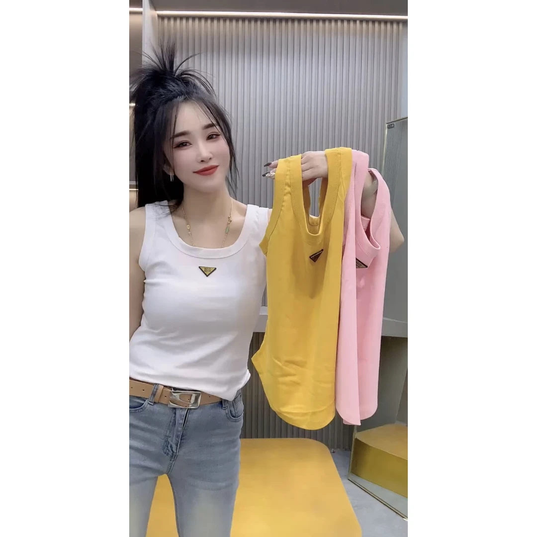 欧洲站背心女2025年春季新款圆领无袖气质三角标辣妹风