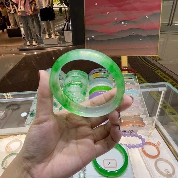 韩***江翡翠手镯未镶嵌翡翠手镯