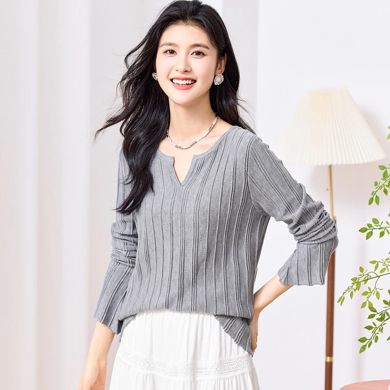金菊【含桑蚕丝】纯色小V领气质T恤简约百搭新款女式针织衫W8582001