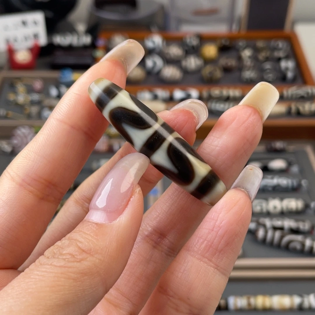 玛瑙/玉髓未镶嵌珠宝半成品露***露