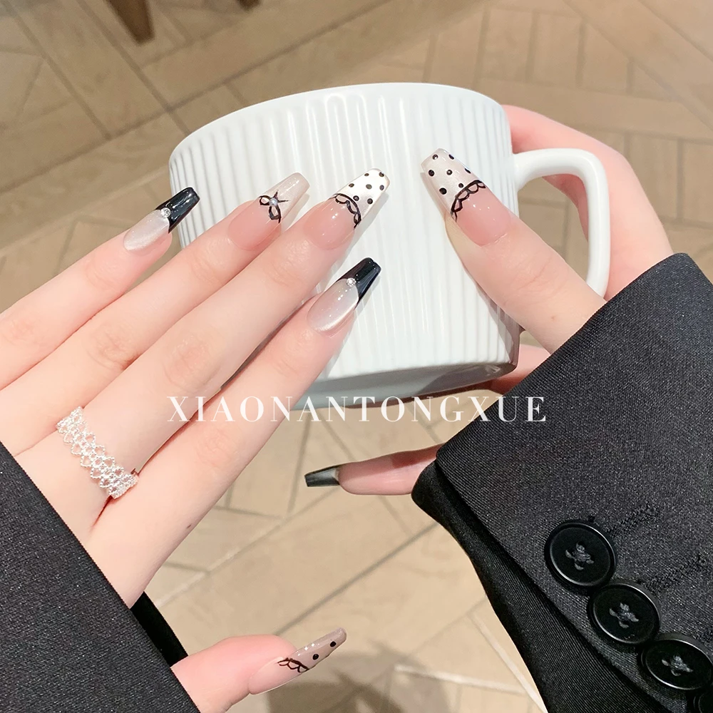 【午夜巴黎】美甲手工穿戴蝴蝶结裸色新款nails猫眼黑色指甲贴片