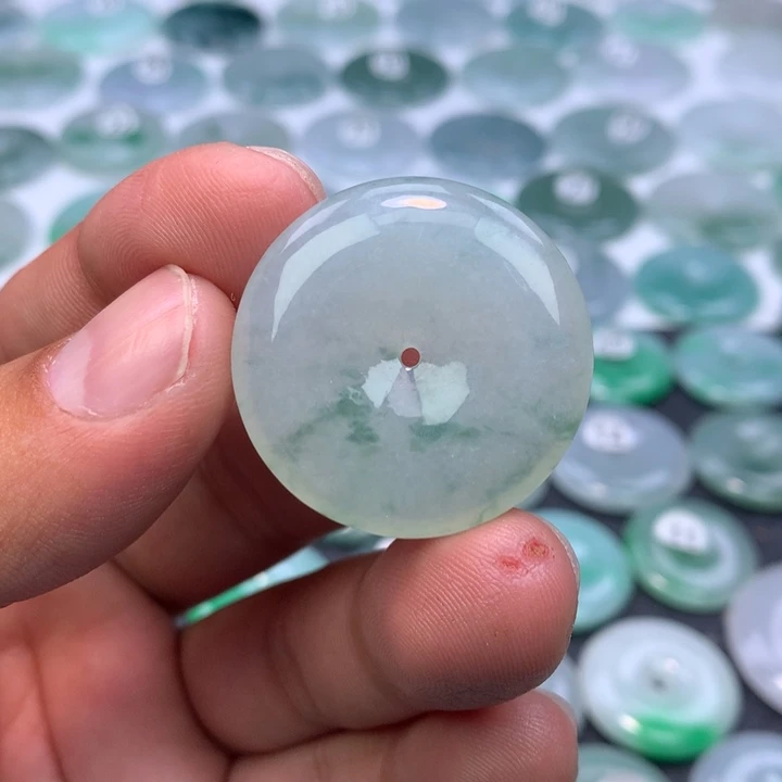 翡翠未镶嵌颈饰缅甸天然A货翡翠31.3-6.4