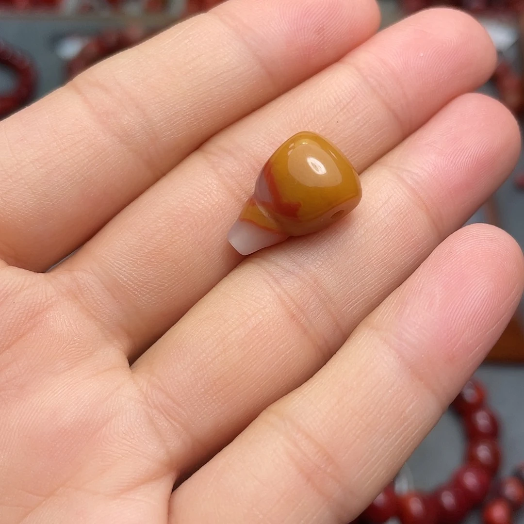 未镶嵌单珠南红玛瑙11