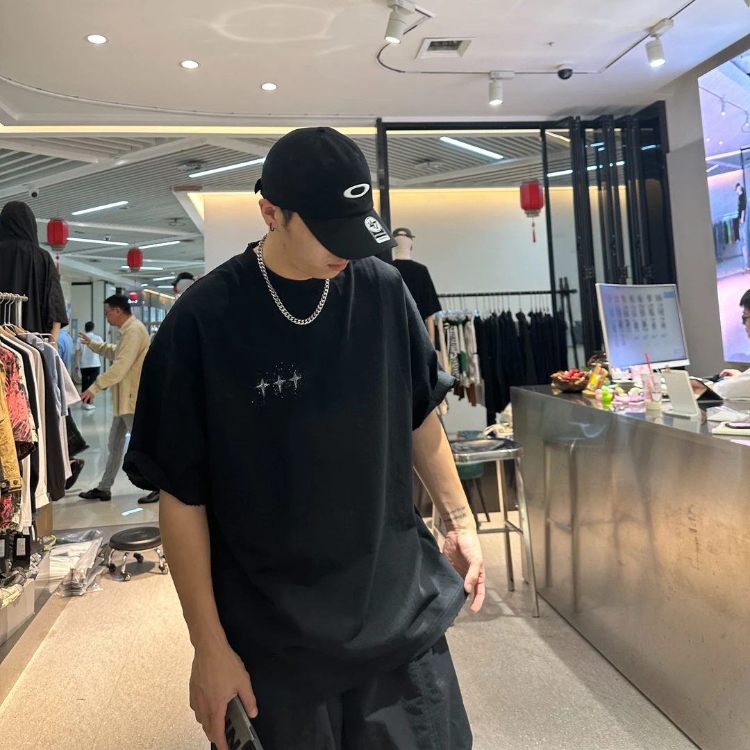 夏季四芒星带钻短袖