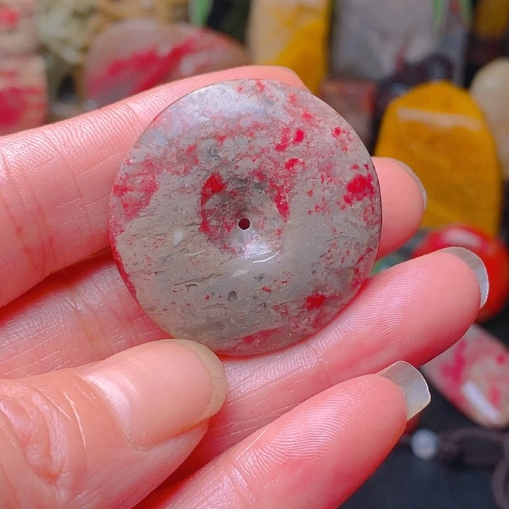 昌化鸡血石昌化鸡血石平安扣