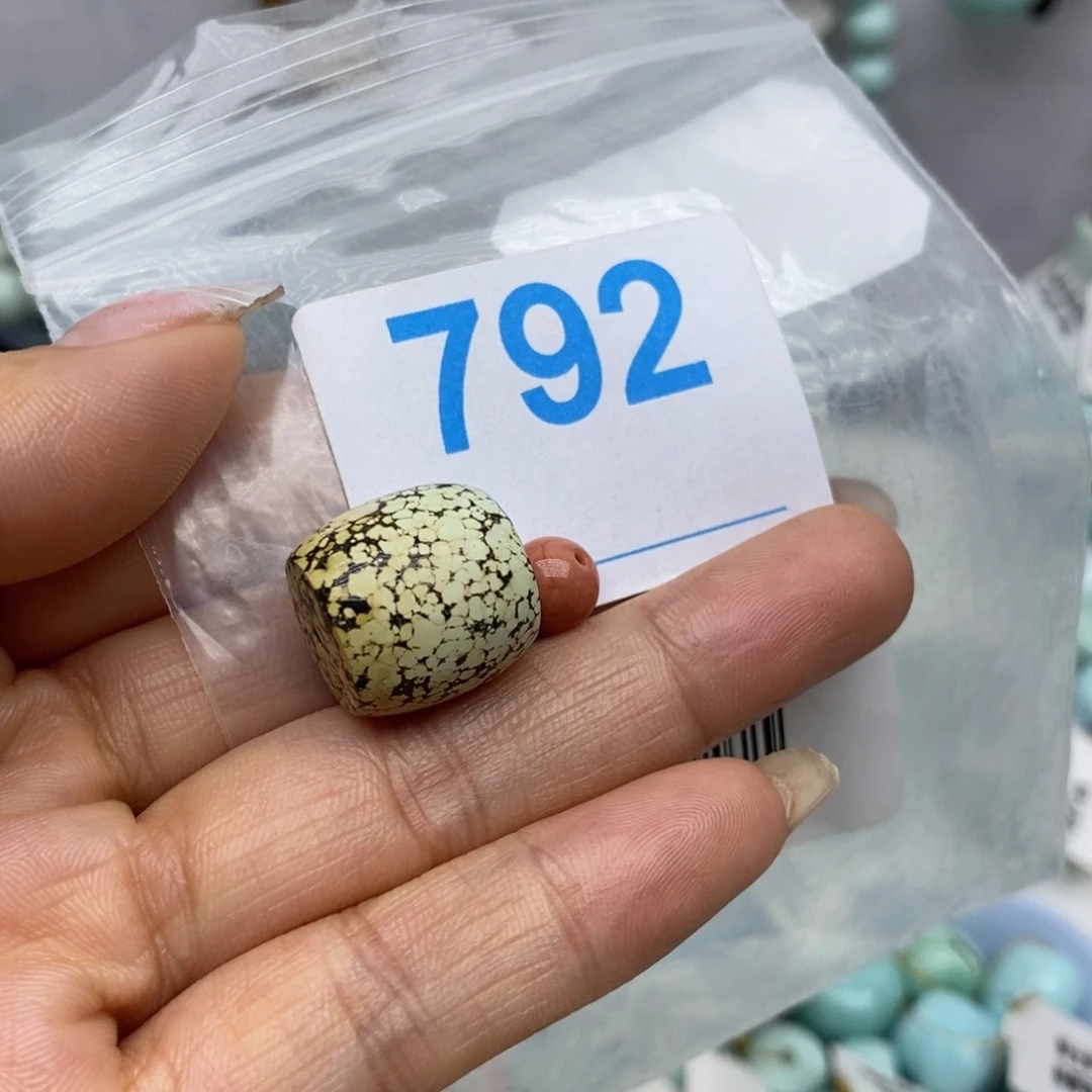 未镶嵌南红玛瑙珠宝奇石