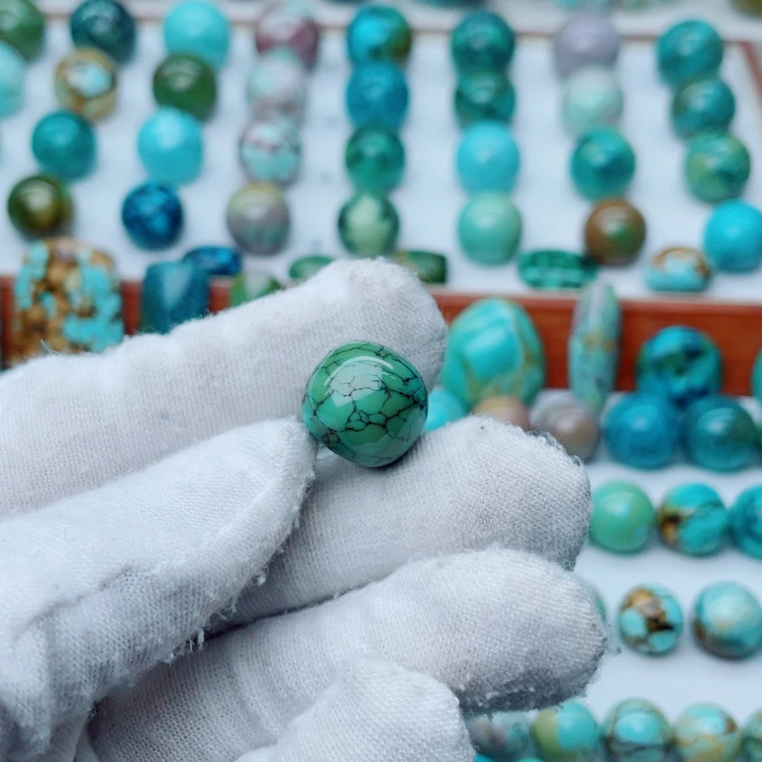 未镶嵌绿松石珠宝奇石