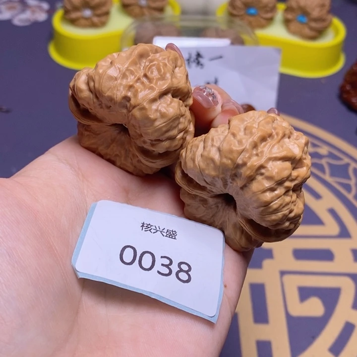 文玩核桃吊坠蛤蟆41.0038
