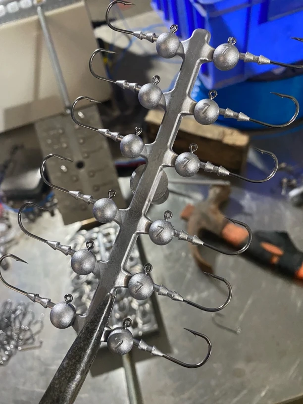 压铸铅头钩翘嘴专用50枚罐装加强软虫钩翘嘴鳜鱼钩鲈鱼假饵圆形钩