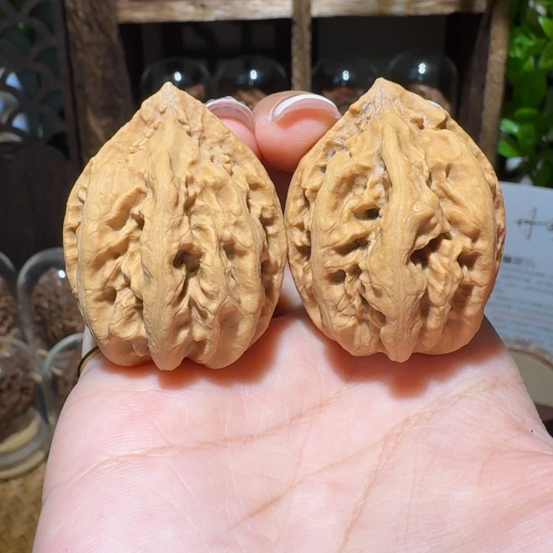 文玩核桃把件楸八棱
