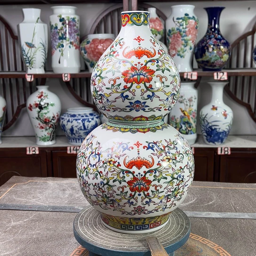 陶摆件景德镇陶瓷葫缠枝