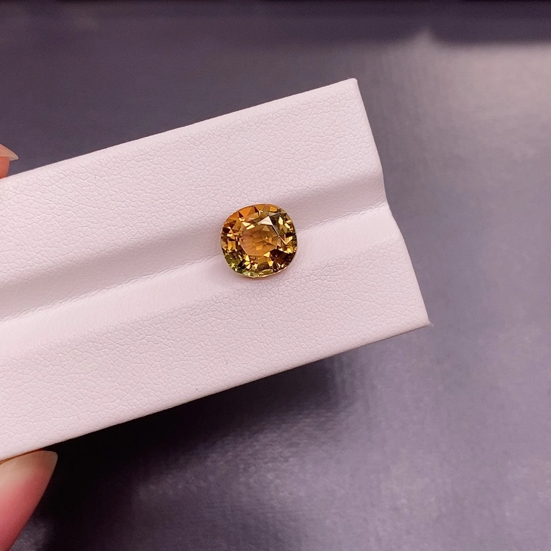 未镶嵌裸石碧玺2.94克拉