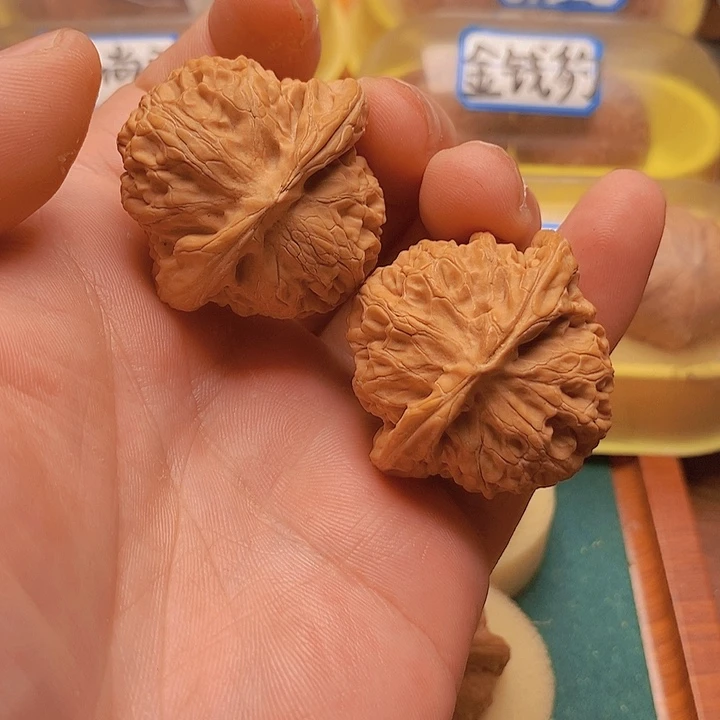 文玩核桃把件40全品宫灯