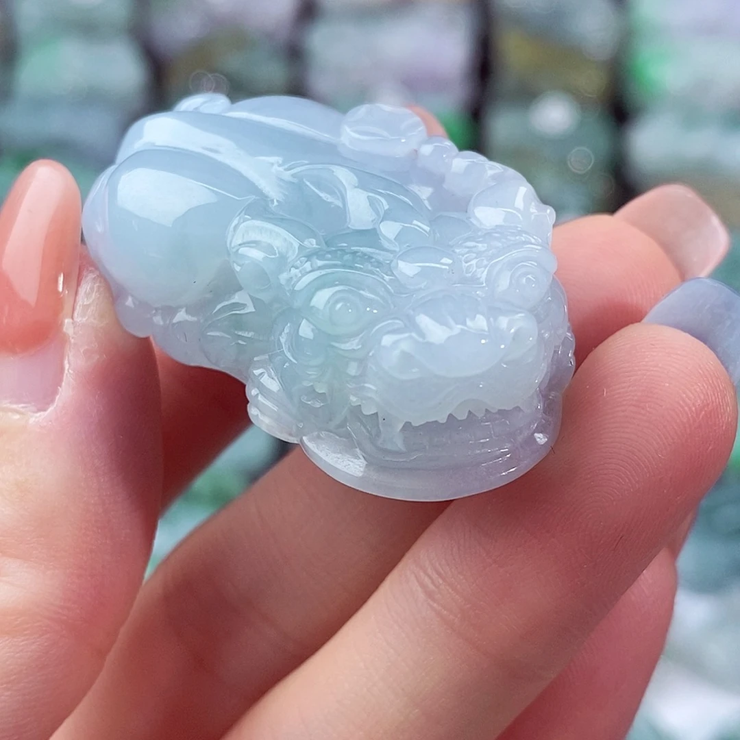 颈饰未镶嵌翡翠天然