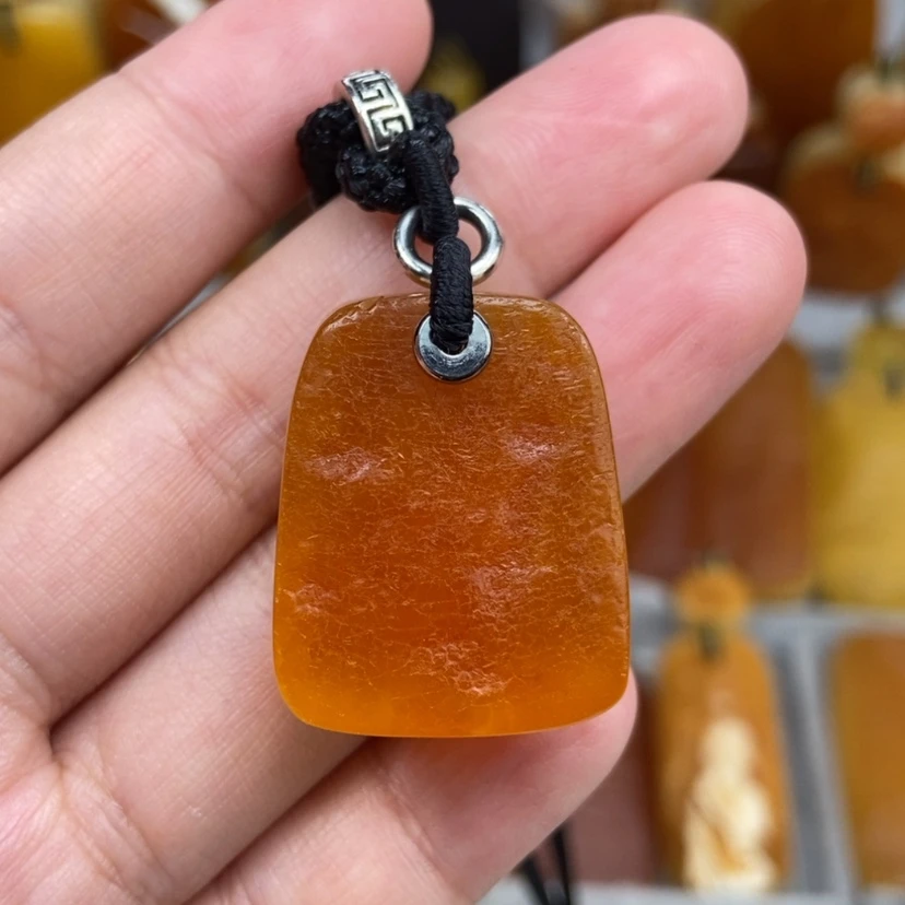 【闪购商品】未镶嵌颈饰琥珀