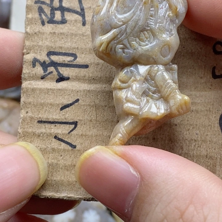 硅化珊瑚（珊瑚玉）颈饰未镶嵌用****2
