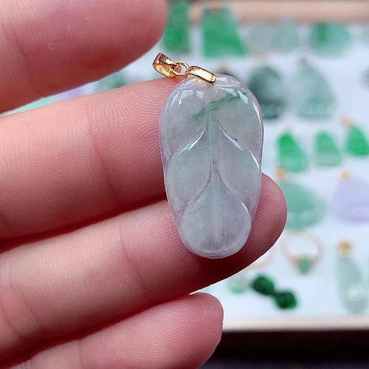 翡翠未镶嵌颈饰吊坠