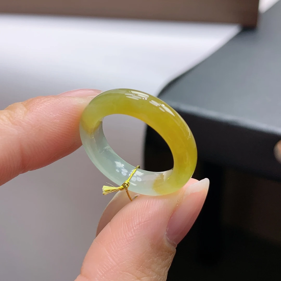 11号圈天然缅甸翡翠A货冰黄翡翠戒指16.3*4.7*3.6mm