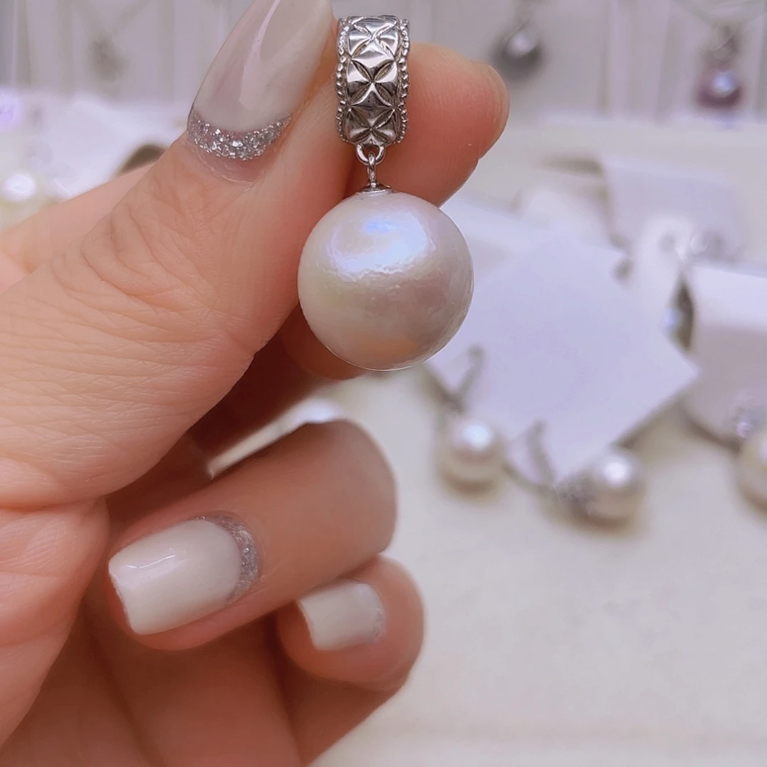 银S925镶嵌淡水珍珠吊坠(赠链)