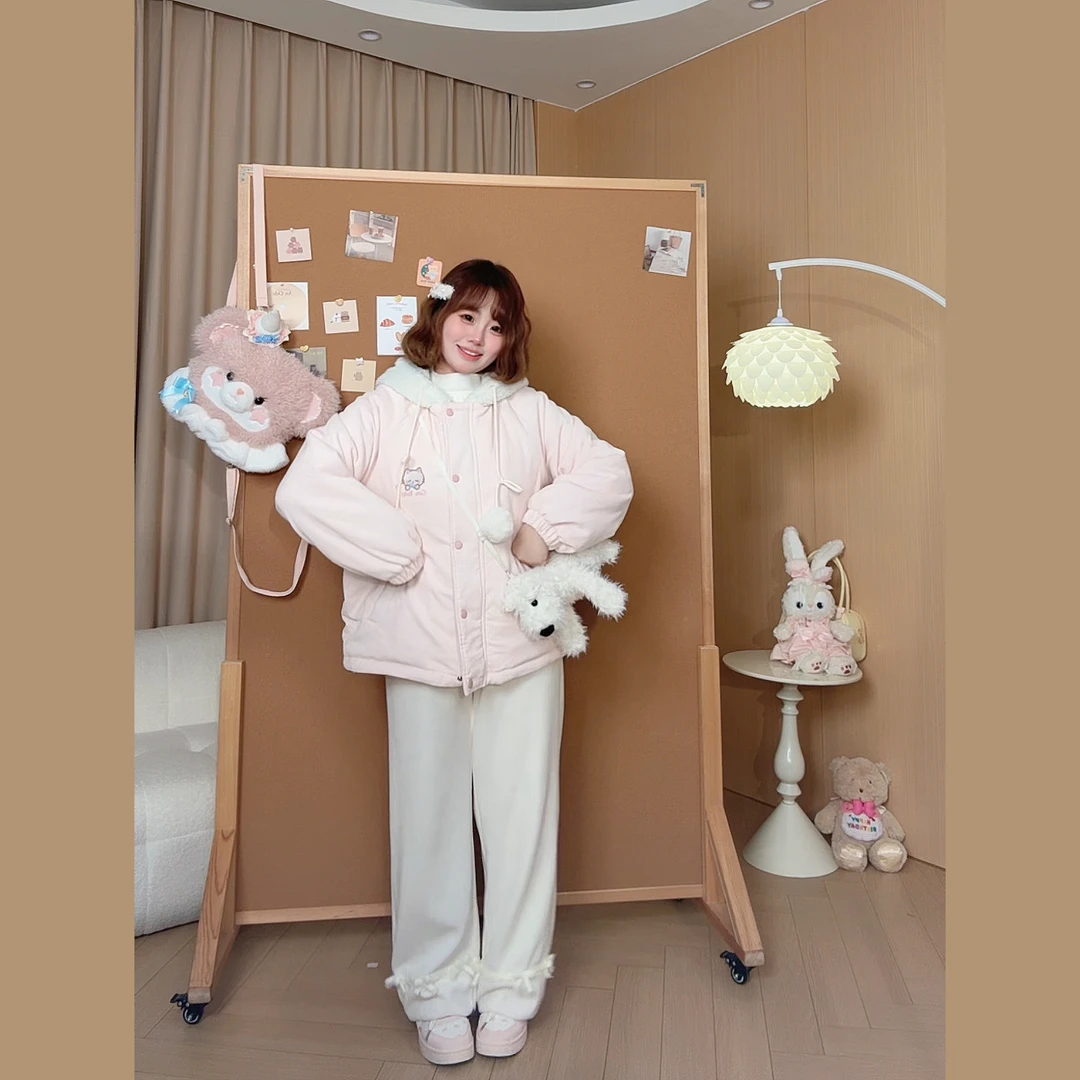 叶子定制【初雪梦语】大码甜妹秋冬款胖mm粉色刺绣毛球连帽棉服外套