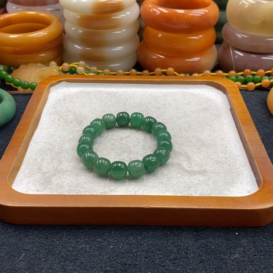 石英岩玉未镶嵌手镯（圆镯）