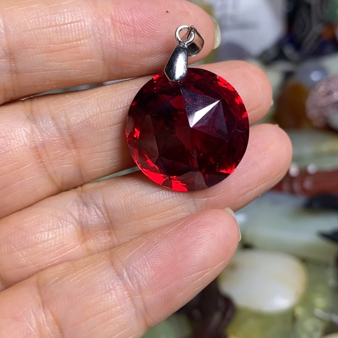 茉***澜和田玉（糖玉）未镶嵌颈饰