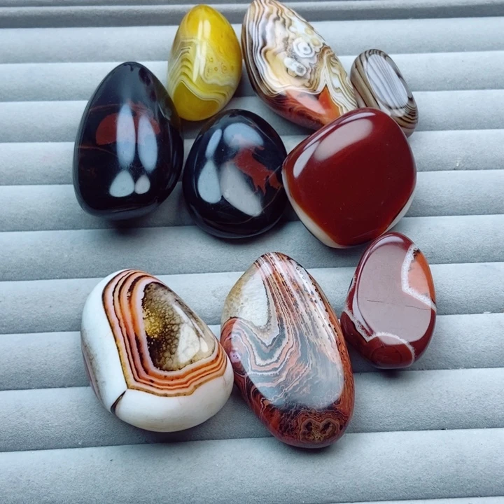 勇***未镶嵌玛瑙/玉髓珠宝奇石