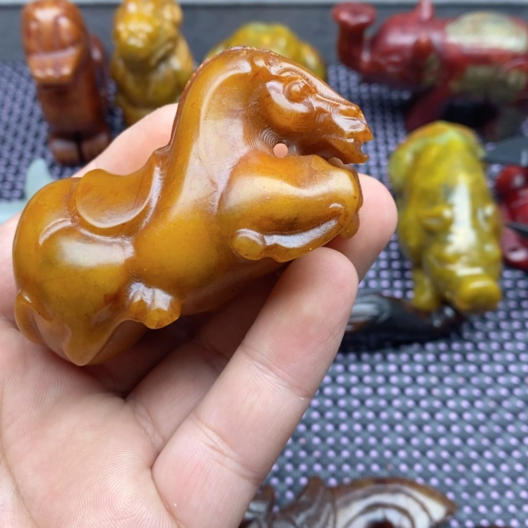 蛇纹石玉颈饰未镶嵌琨*