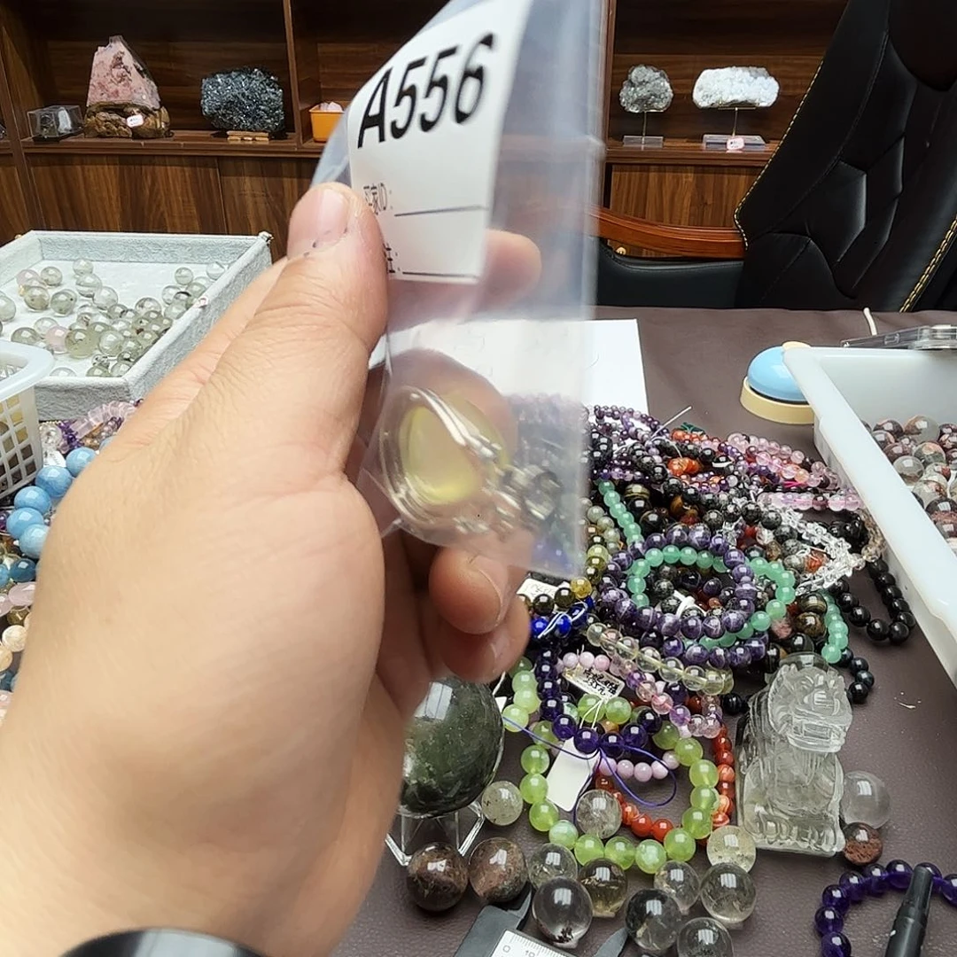 天然水晶未镶嵌水晶瞻*