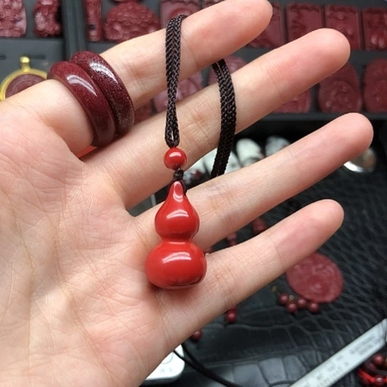 天然辰砂紫金砂葫芦吊坠