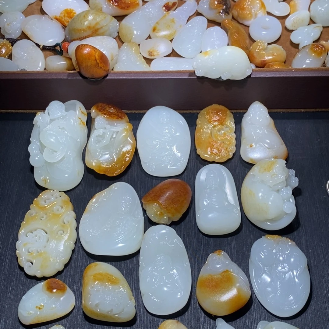 未镶嵌和田玉挂件