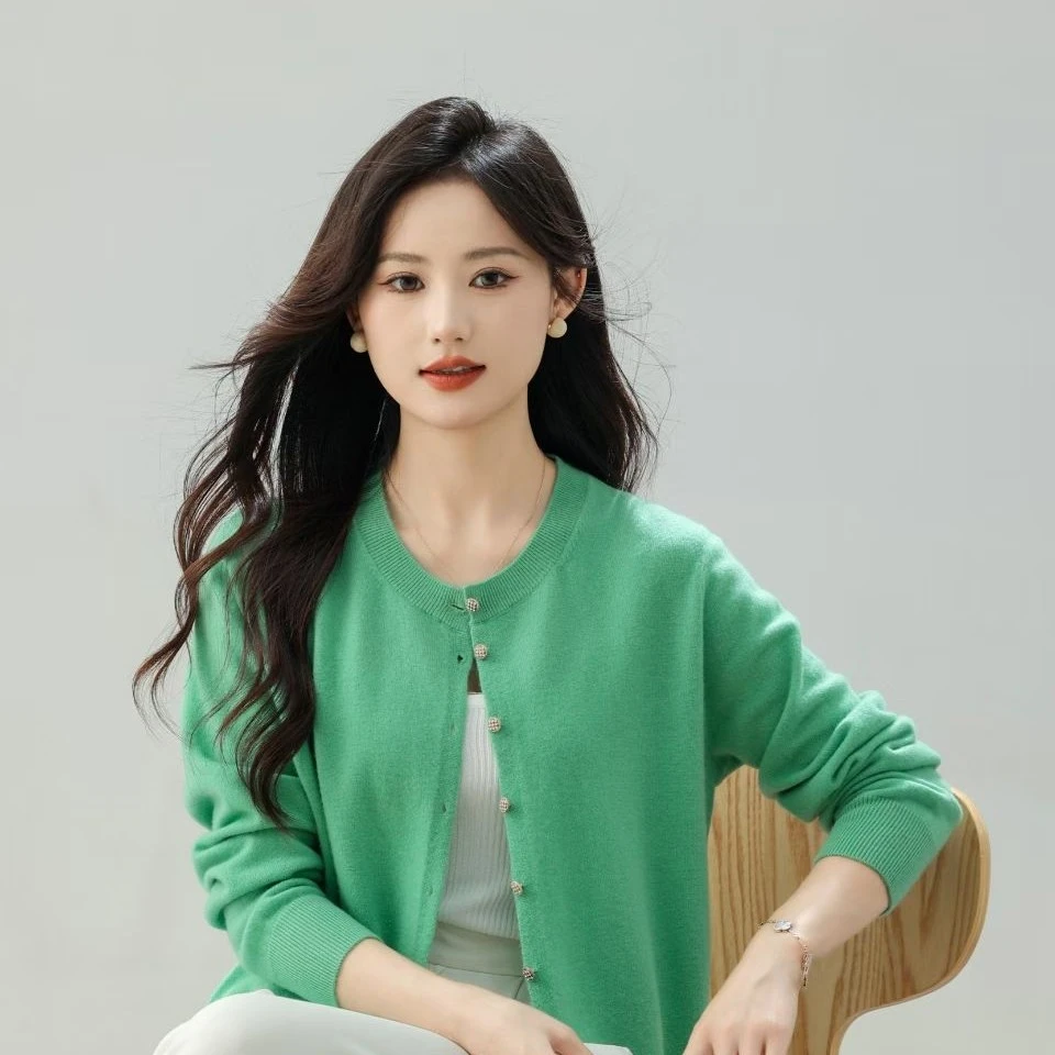 女毛针织衫春季镶钻纯色针织开衫长袖时尚宽松