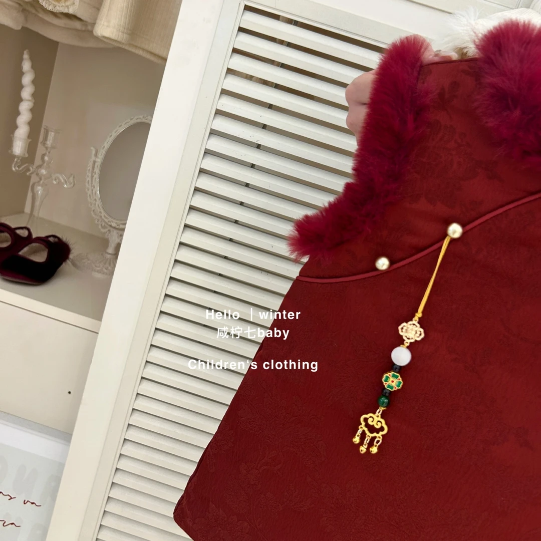 女童国风夹棉马甲旗袍裙2025秋冬款拜年服背心裙毛边新中式连衣裙