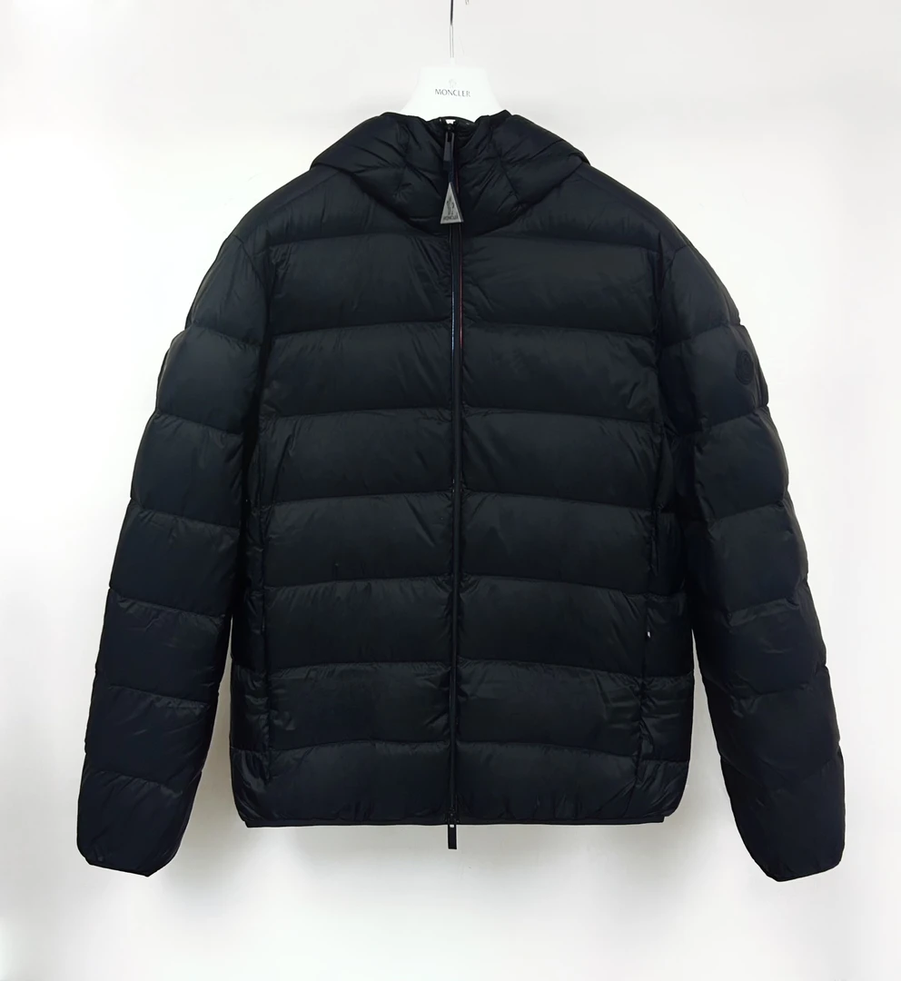 未使用 MONCLER 秋冬 ERDON 中厚戴帽 男士 羽绒服 外套1A00030