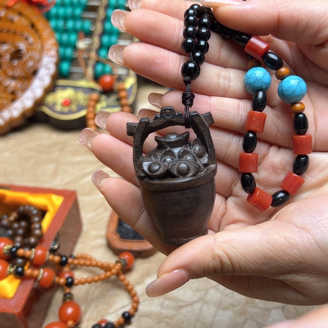 大叶紫檀（黑酸枝木类）