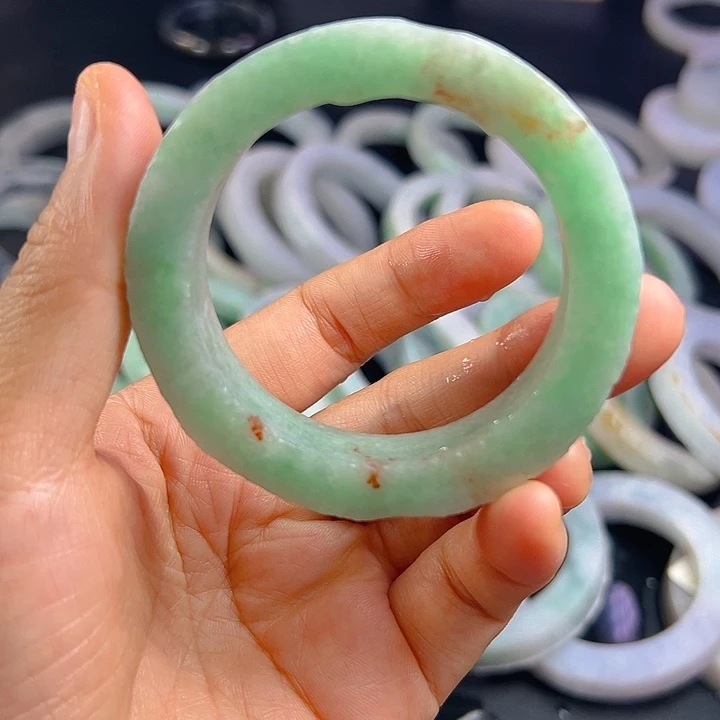 定制翡翠翡翠手镯未镶嵌翡翠