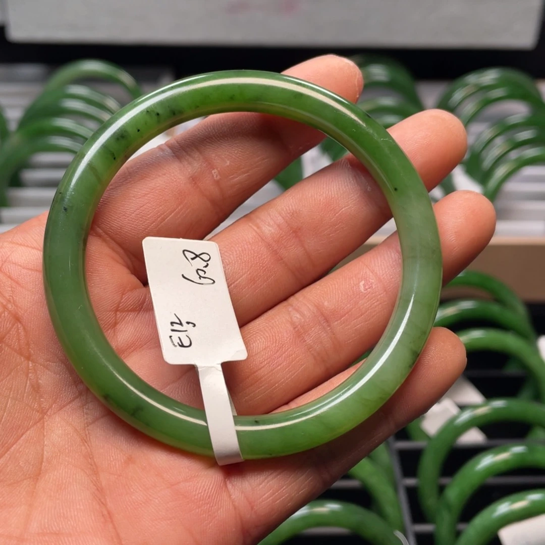 和田玉（碧玉）手镯未镶嵌