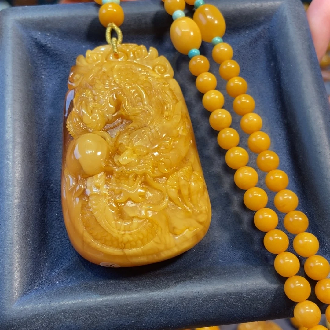 琥珀颈饰未镶嵌蜜蜡