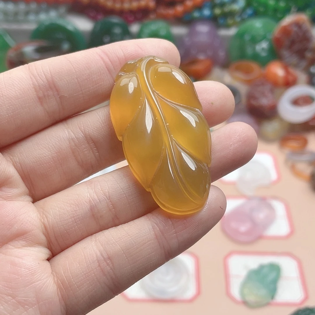 玛瑙/玉髓颈饰合金年*