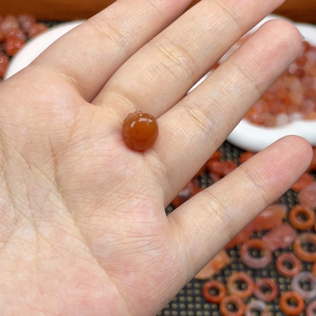 刹***那南红玛瑙未镶嵌配饰钱袋1