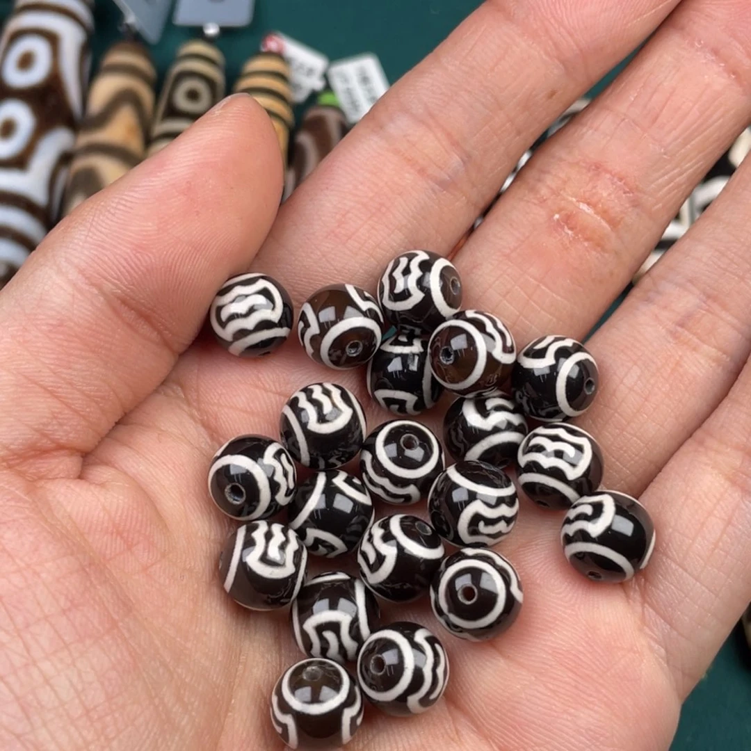 玛瑙/玉髓裸珠大鹏鸟