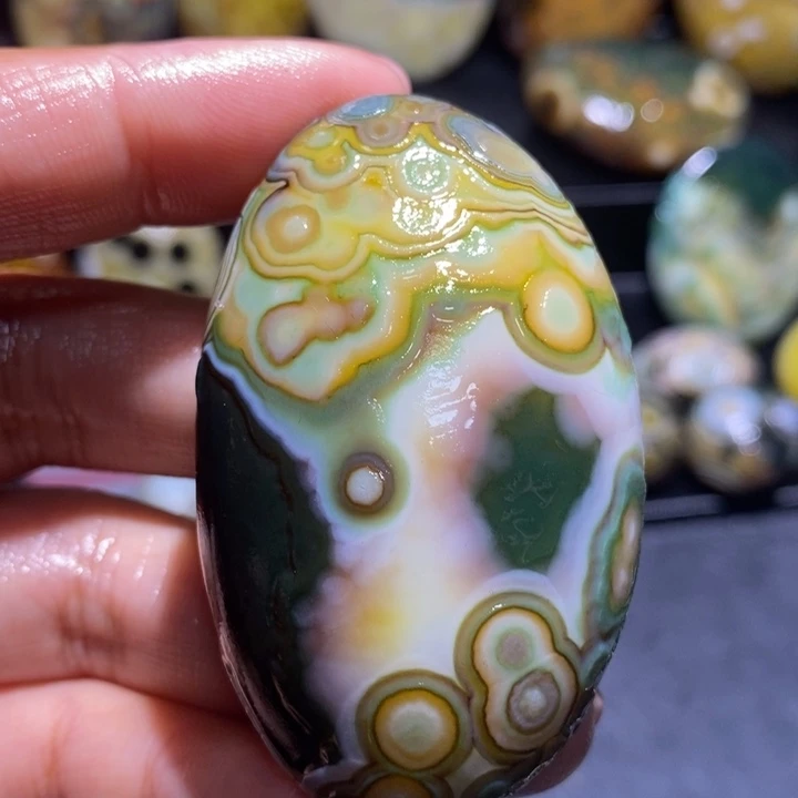 玛瑙/玉髓未镶嵌珠宝半成品44