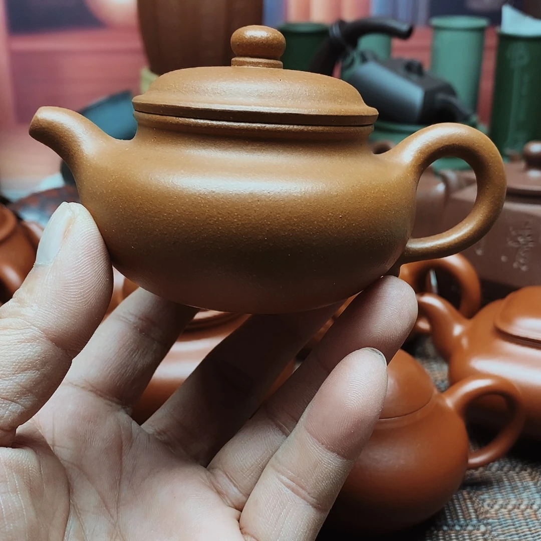 绿泥12357998435898535995