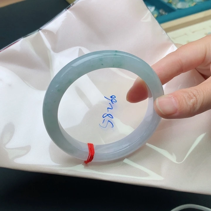 未镶嵌手镯翡翠忧*翡翠