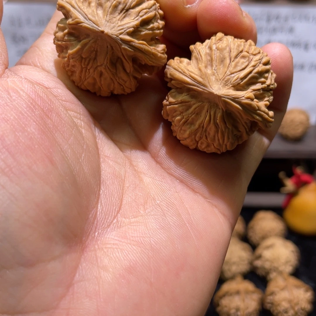 吊坠文玩核桃35尺野生果