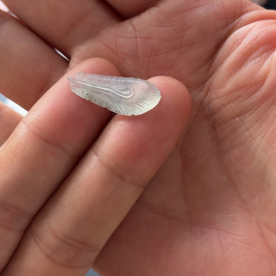 定制翡翠未镶嵌羽毛