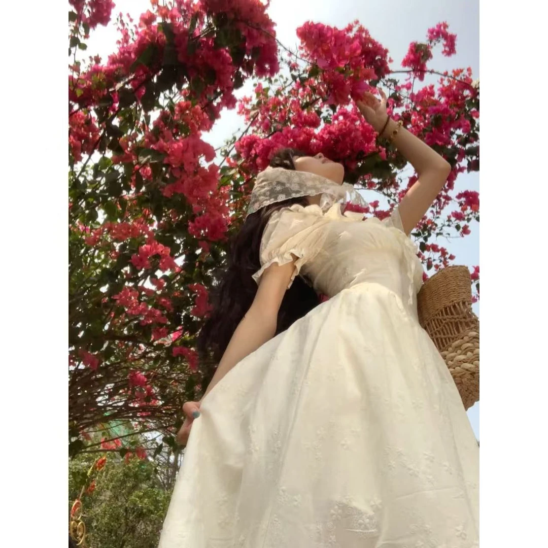 【QIANJIN】‘初恋白月光’春夏度假法式显瘦收腰泡泡袖连衣裙QL8639